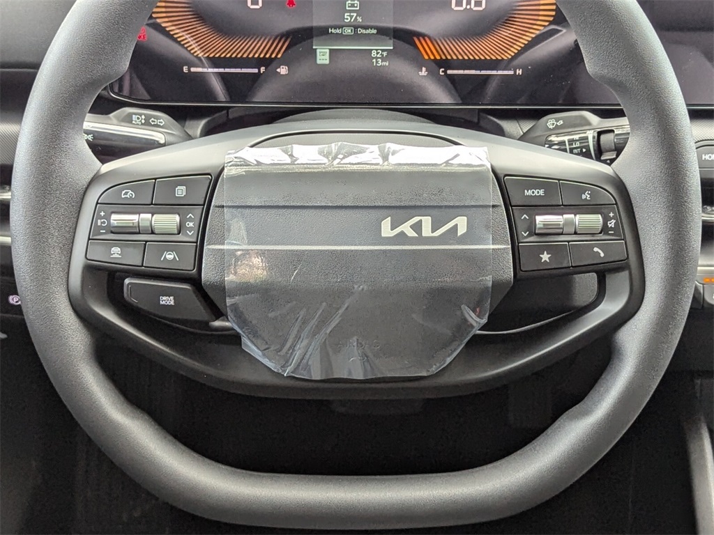 2025 Kia K4 LXS 14