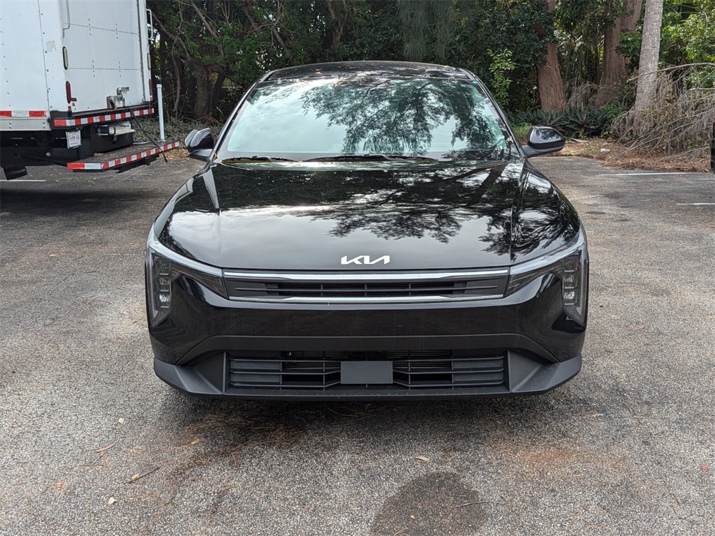 2025 Kia K4 LXS 2