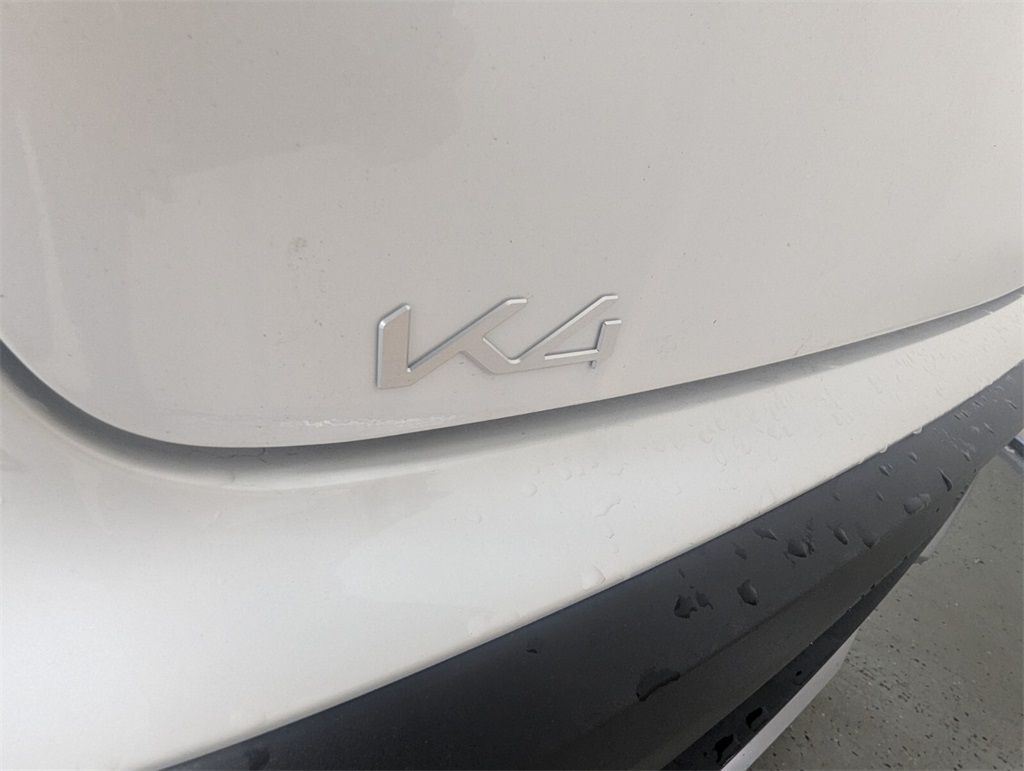 2025 Kia K4 EX 8