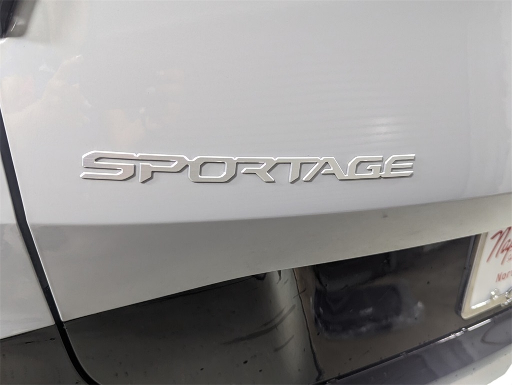 2025 Kia Sportage SX 8