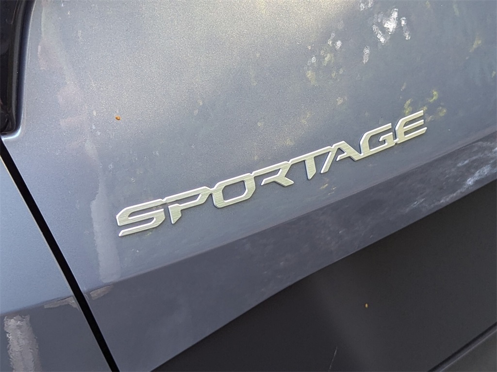 2025 Kia Sportage EX 6