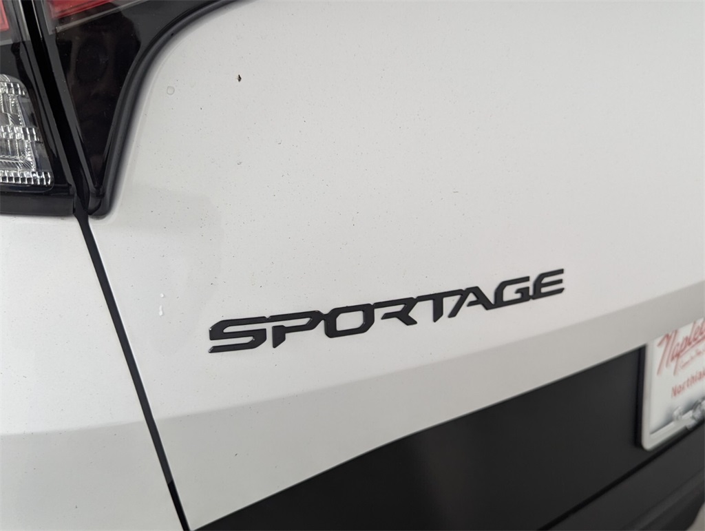 2025 Kia Sportage X-Line 8