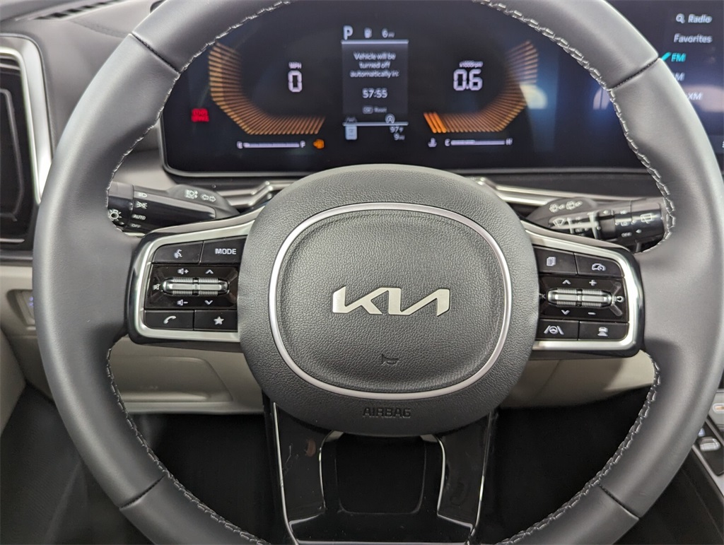 2025 Kia Sorento S 16