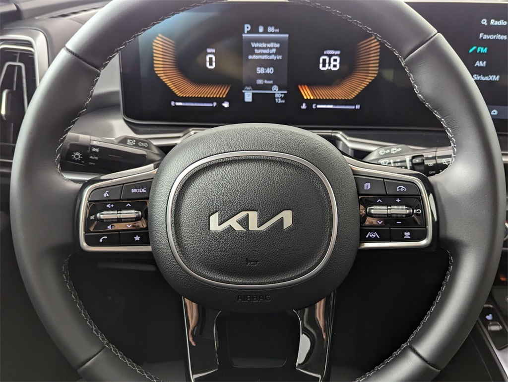 2025 Kia Sorento S 16