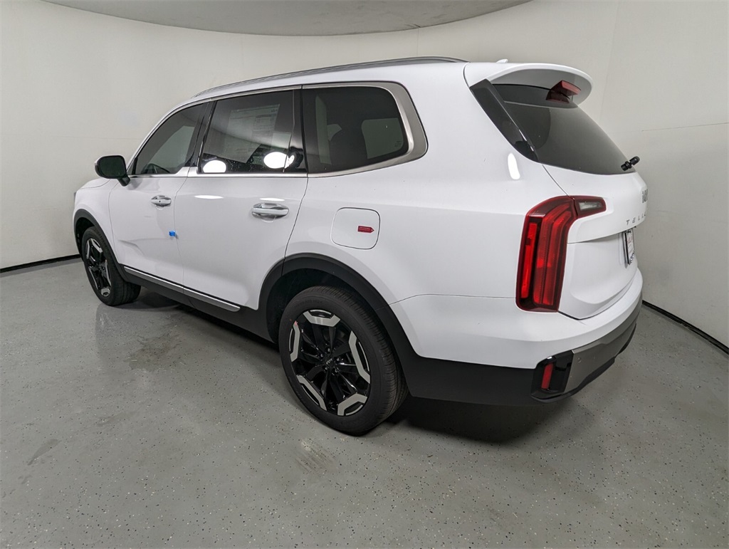 2025 Kia Telluride S 5