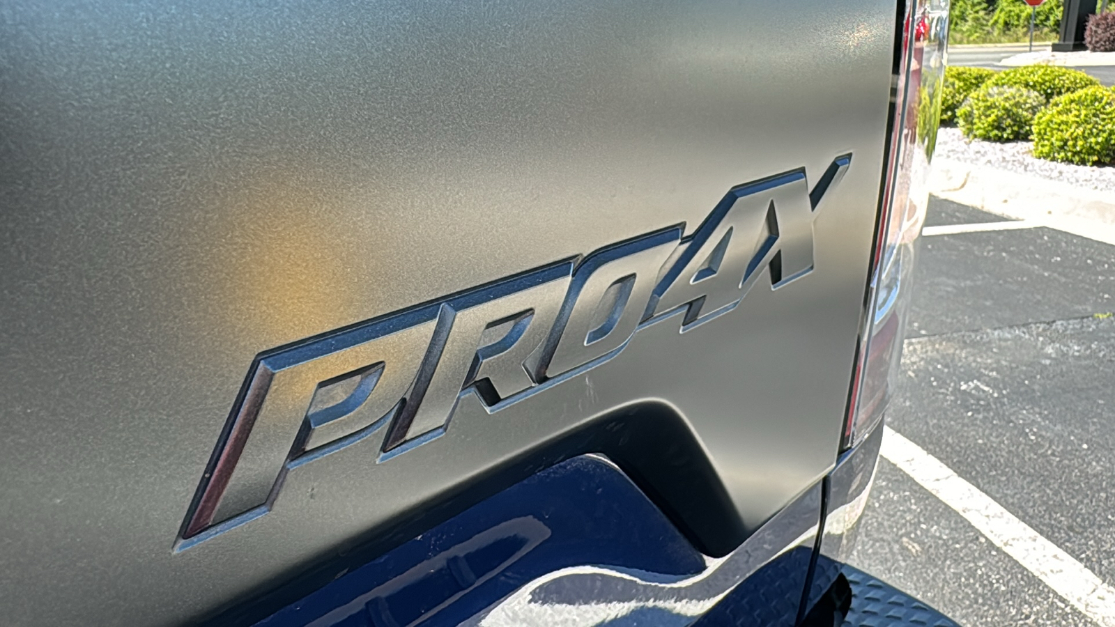 2021 Nissan Titan PRO-4X 8