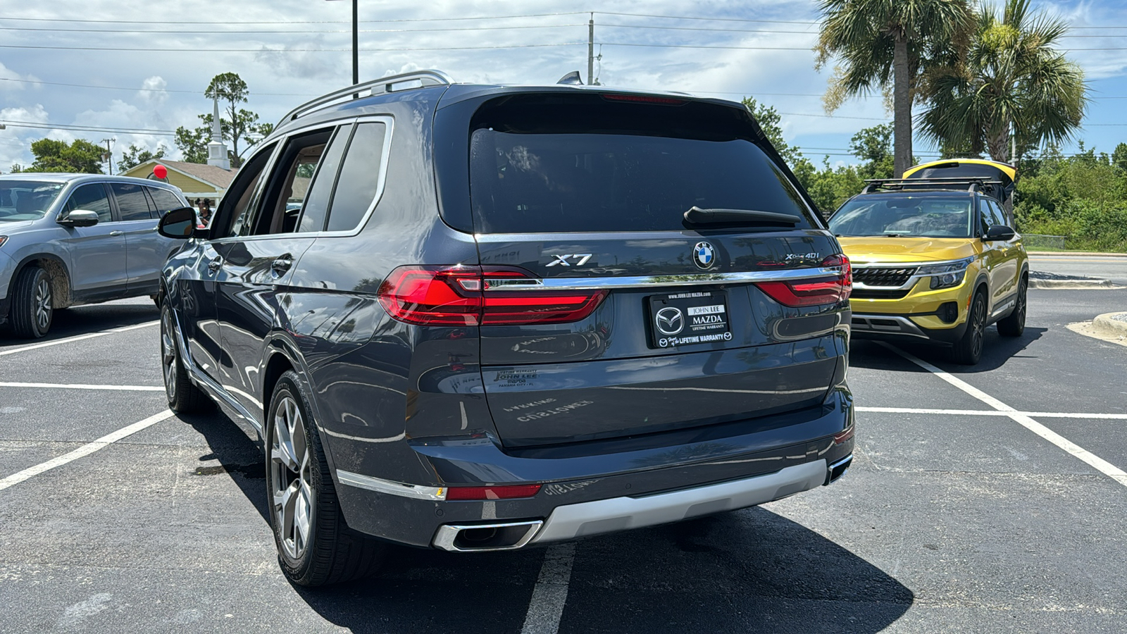 2022 BMW X7 xDrive40i 5