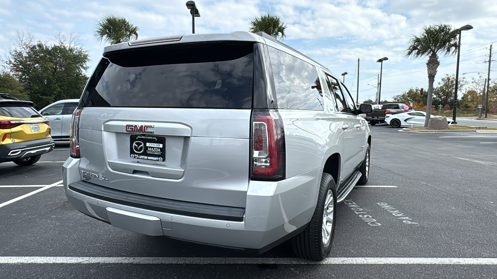 2019 GMC Yukon XL SLT 12