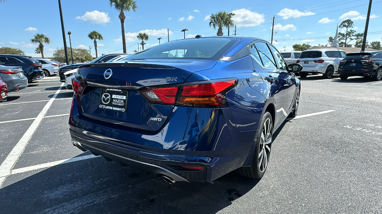 2020 Nissan Altima 2.5 SR 10