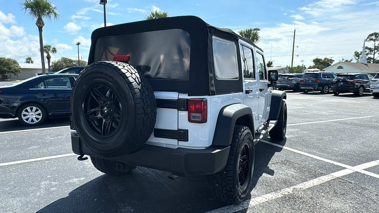 2016 Jeep Wrangler Unlimited Sport 9