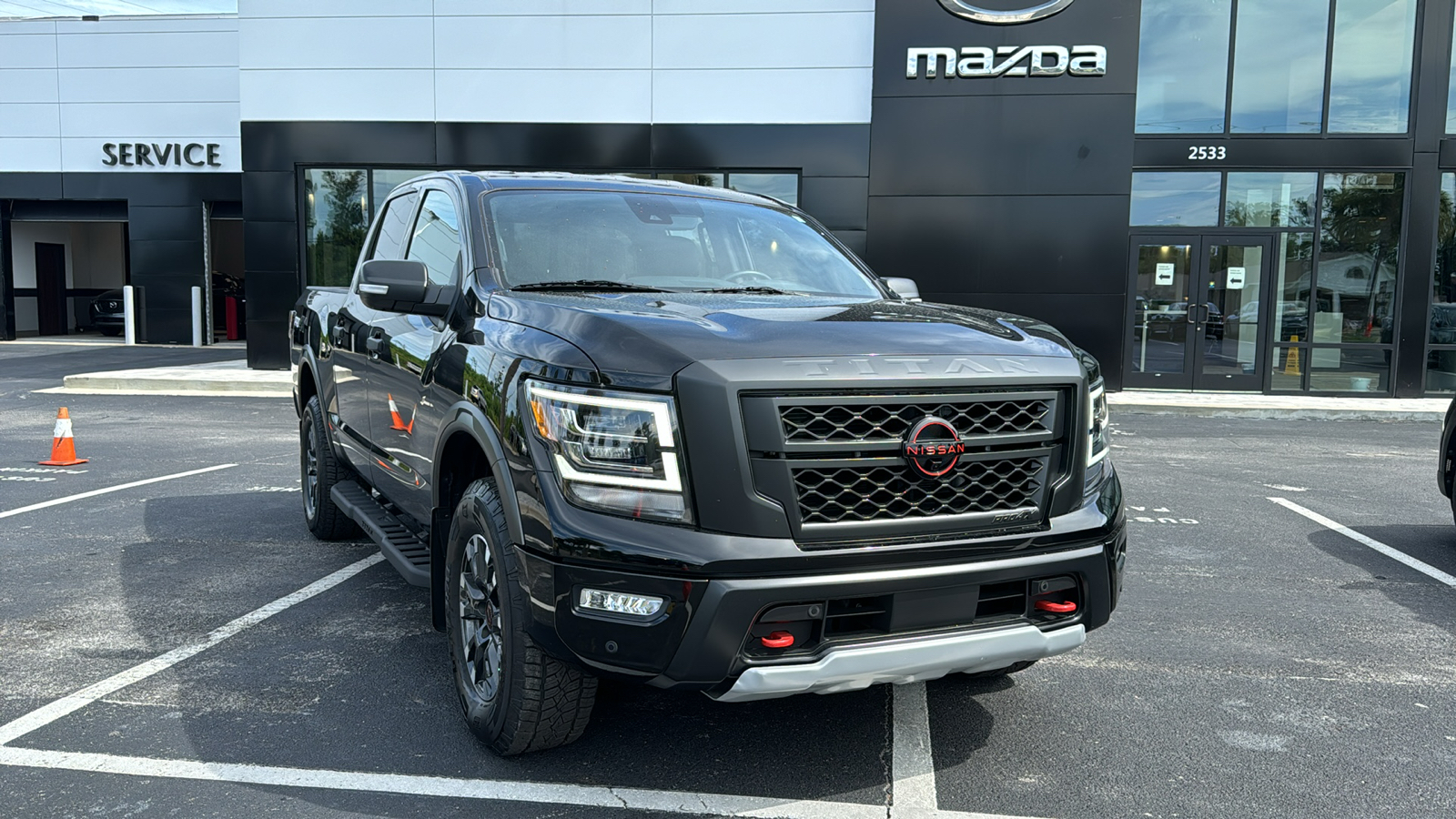 2023 Nissan Titan PRO-4X 2