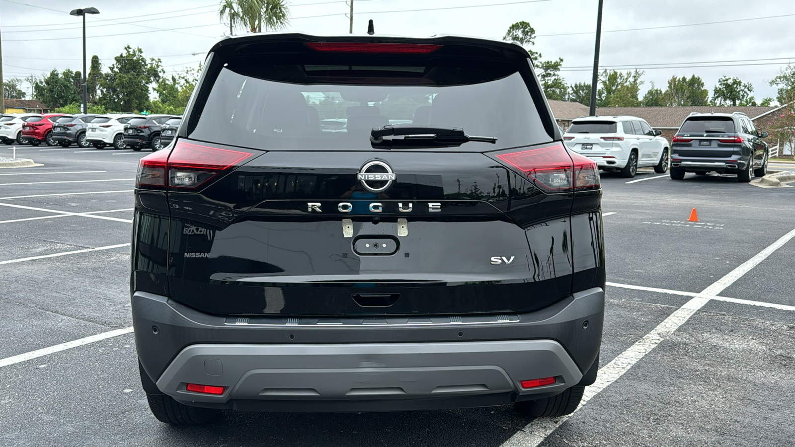 2023 Nissan Rogue SV 6