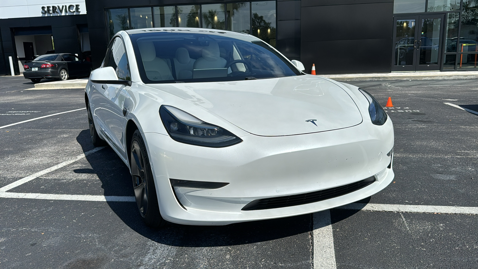 2021 Tesla Model 3 Standard Range Plus 2