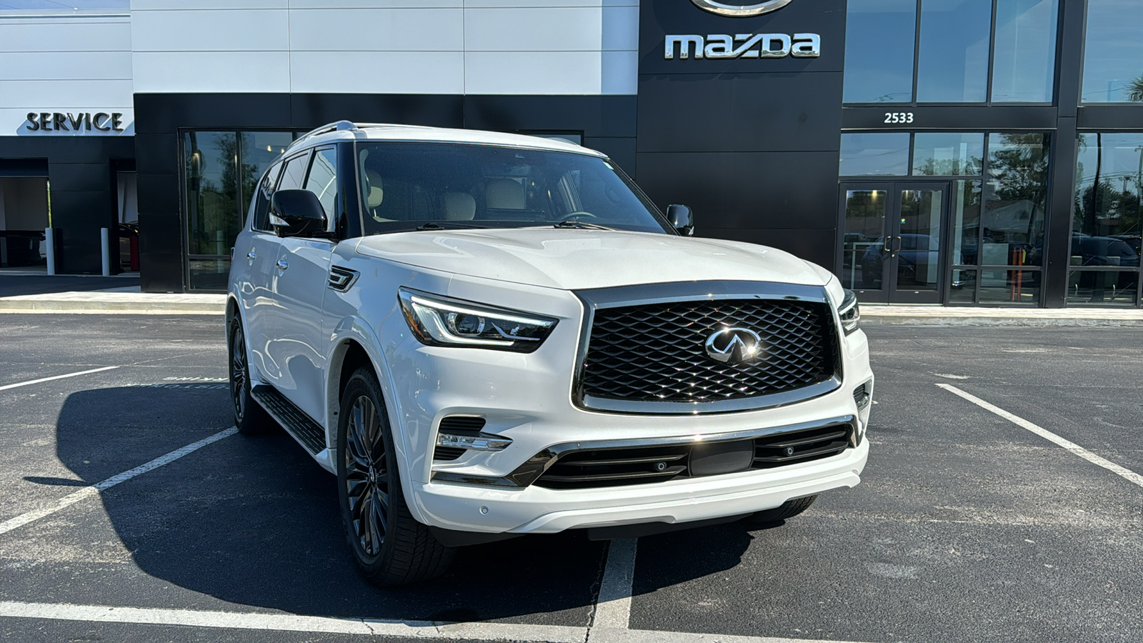 2024 INFINITI QX80 Sensory 2