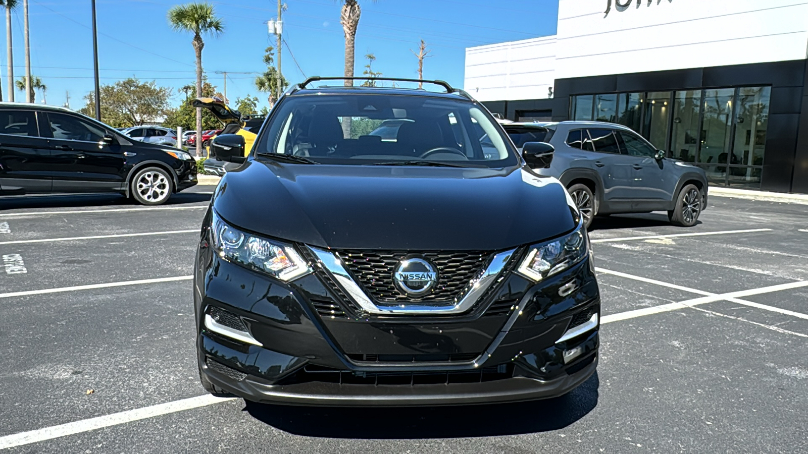 2022 Nissan Rogue Sport SL 3