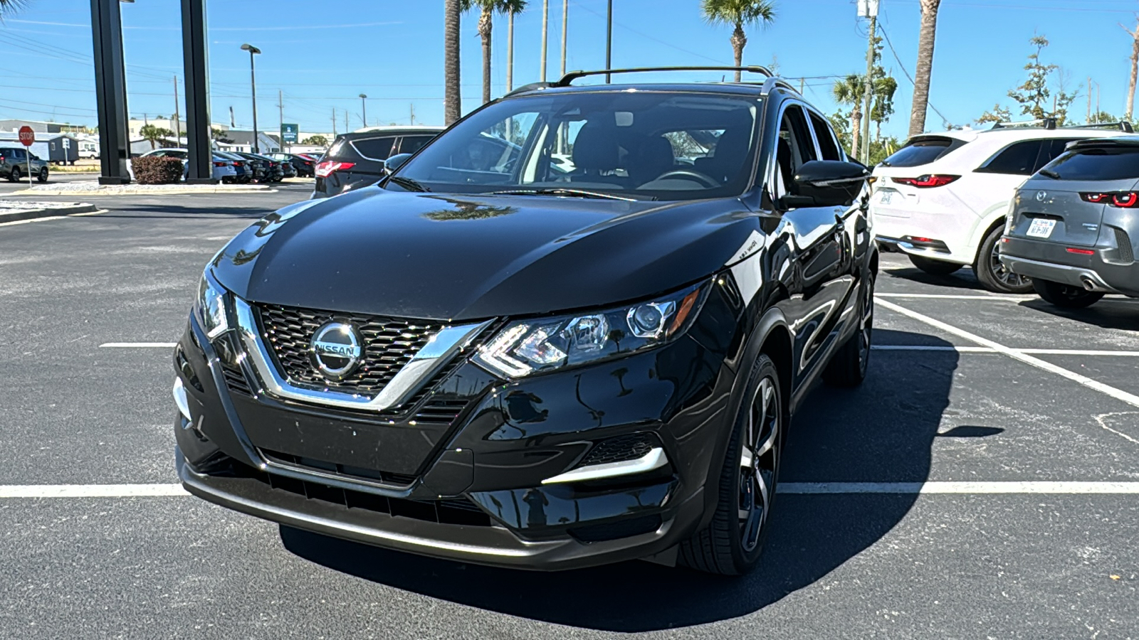 2022 Nissan Rogue Sport SL 4