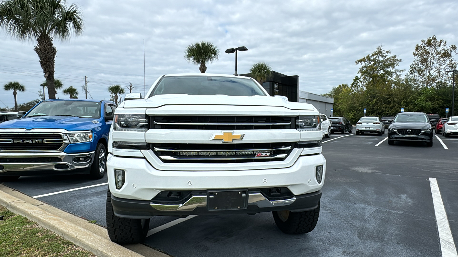 2018 Chevrolet Silverado 1500 LTZ 2