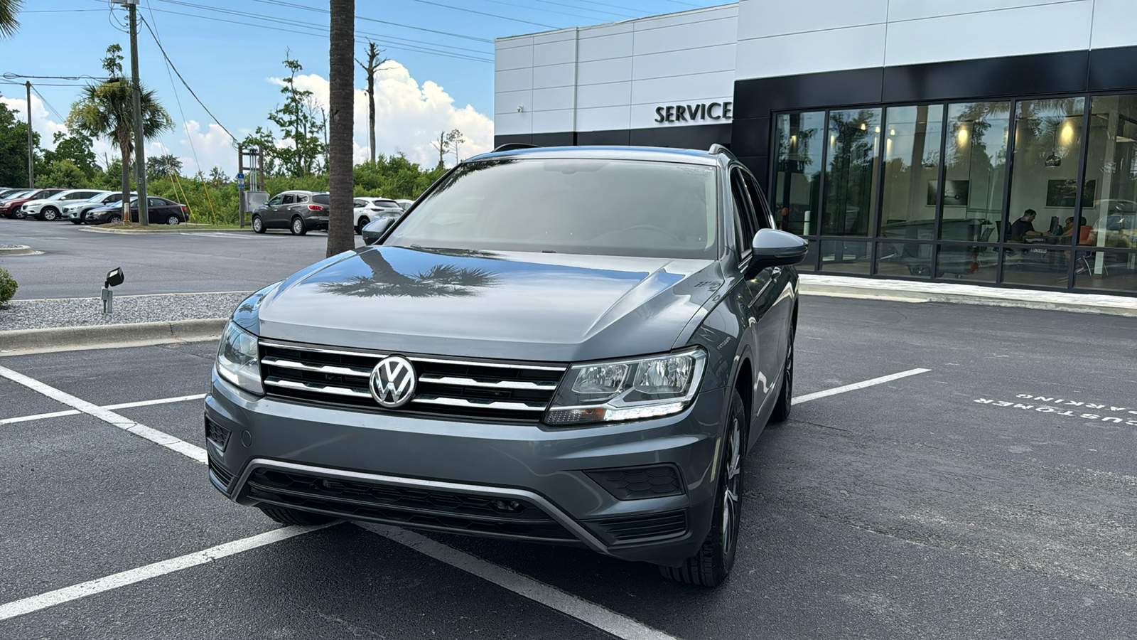 2020 Volkswagen Tiguan 2.0T SE 4