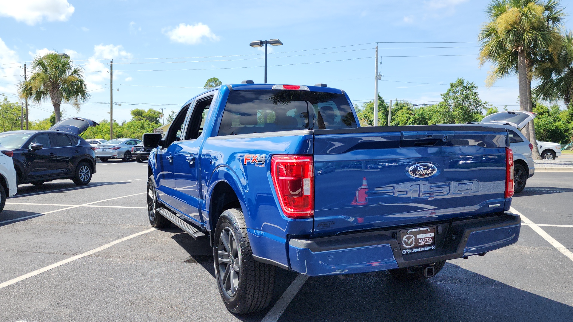 2023 Ford F-150 XLT 4