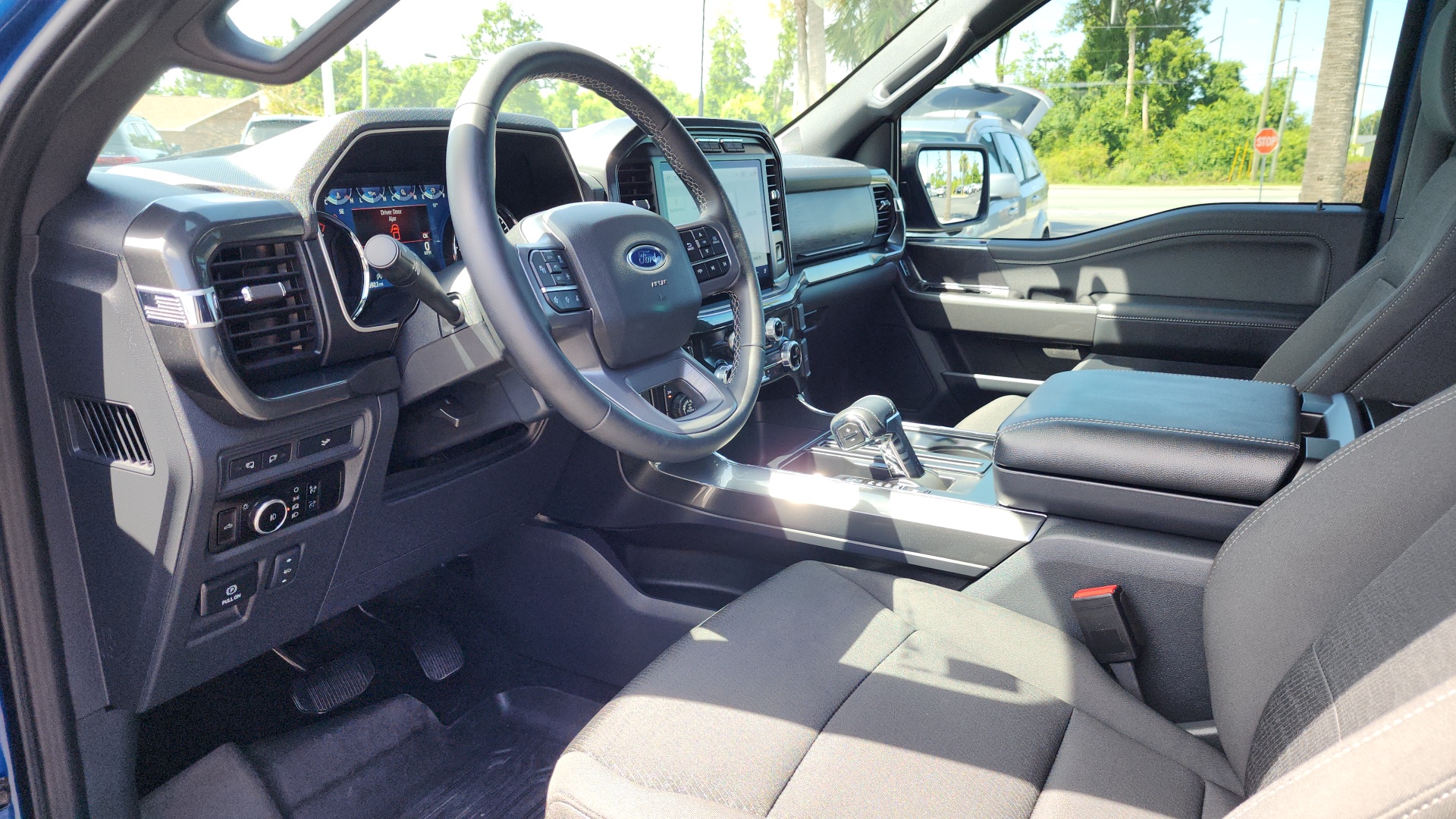 2023 Ford F-150 XLT 11