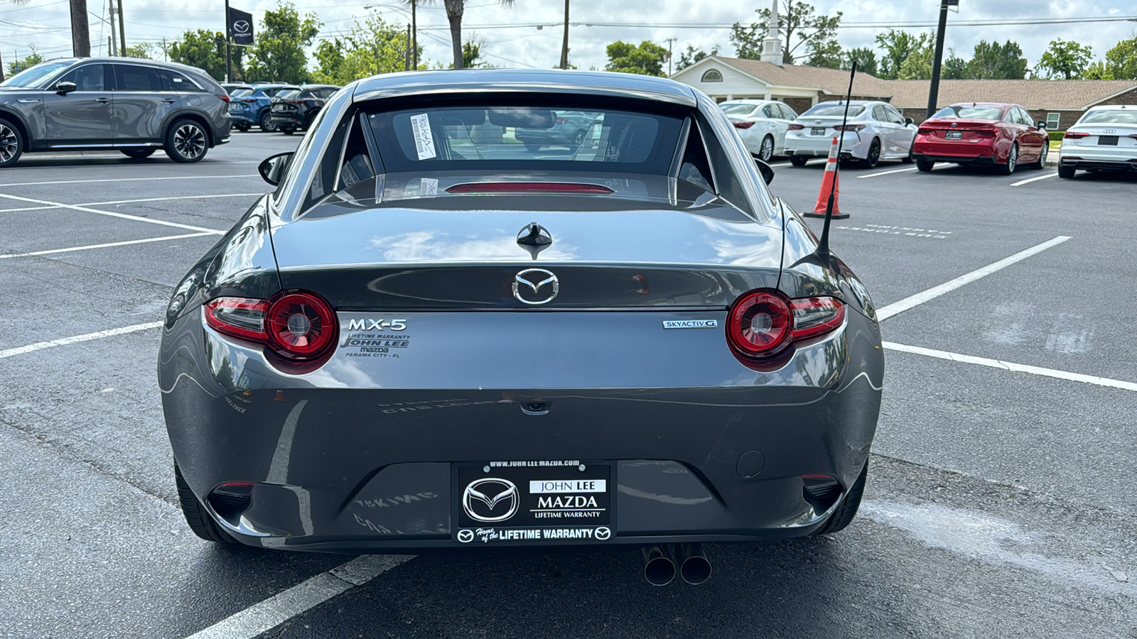 2024 Mazda MX-5 Miata RF Grand Touring 6