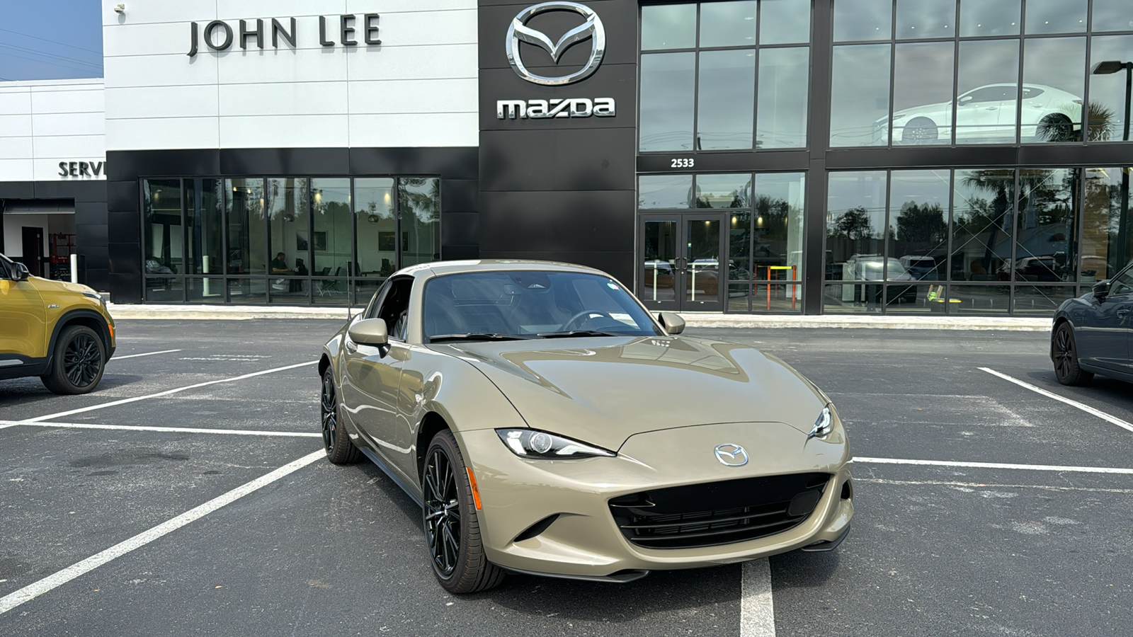 2024 Mazda MX-5 Miata RF Grand Touring 1