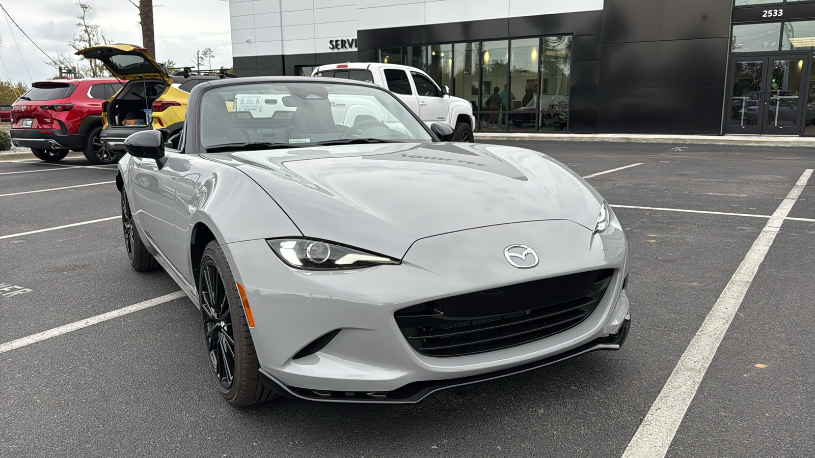 2024 Mazda MX-5 Miata Club 2