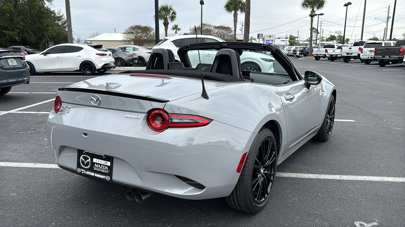 2024 Mazda MX-5 Miata Club 10