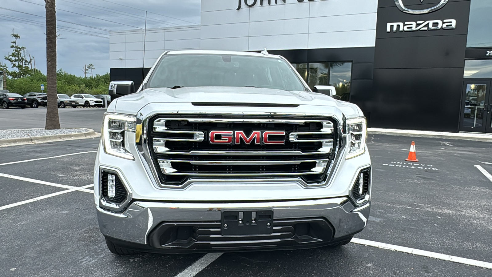 2021 GMC Sierra 1500 SLT 3