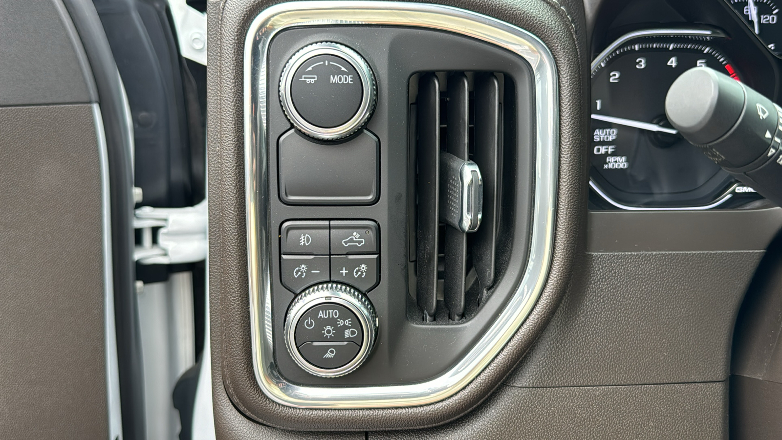 2021 GMC Sierra 1500 SLT 19