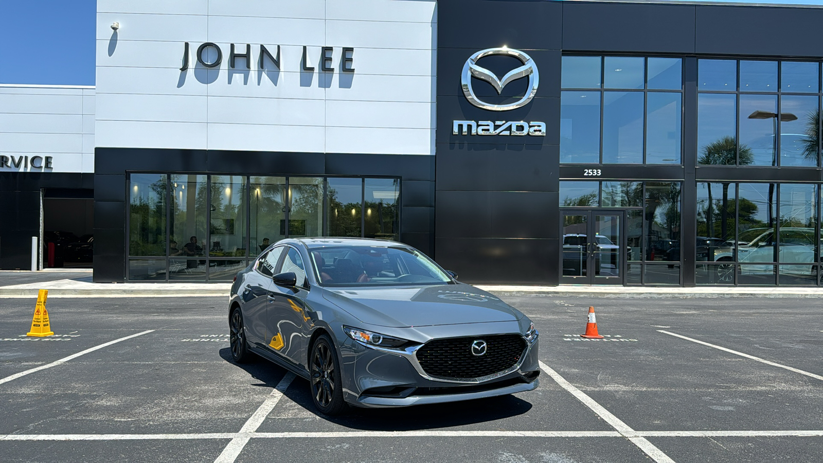 2023 Mazda Mazda3 2.5 S Carbon Edition 1