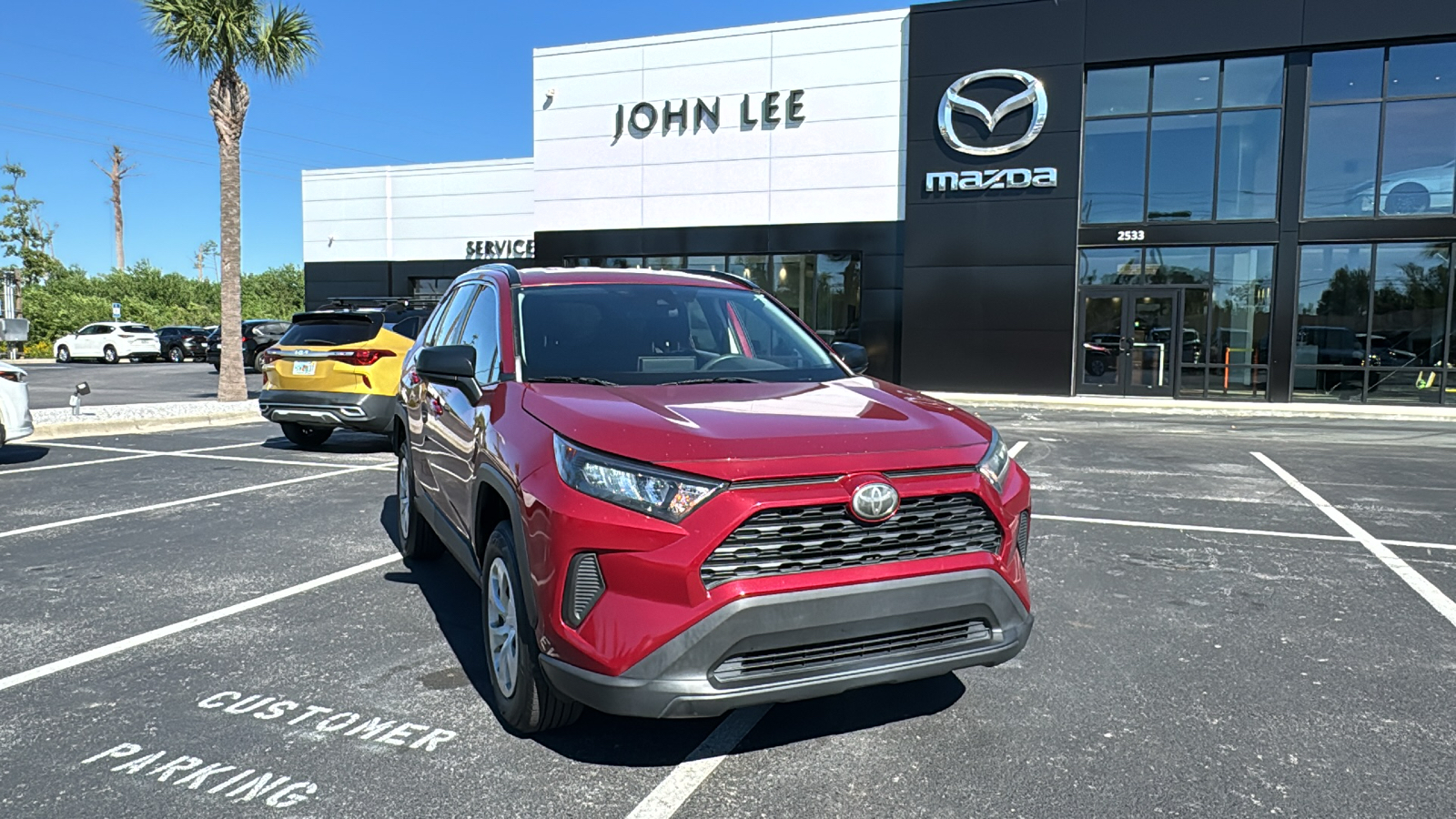 2019 Toyota RAV4 LE 1