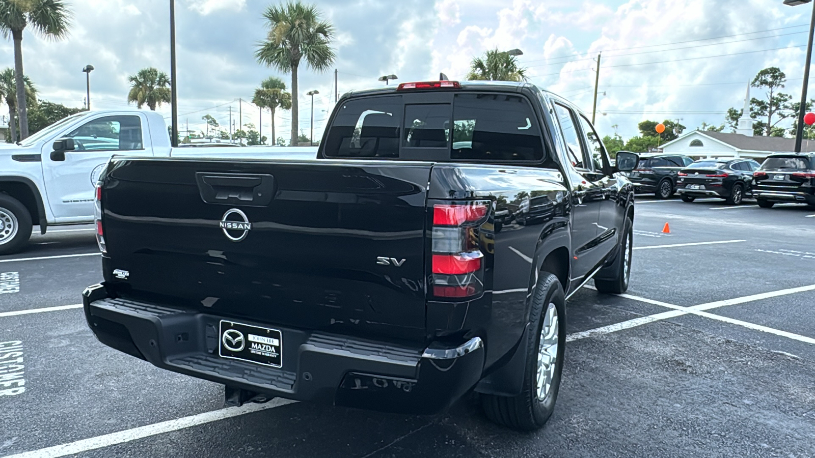 2022 Nissan Frontier SV 9