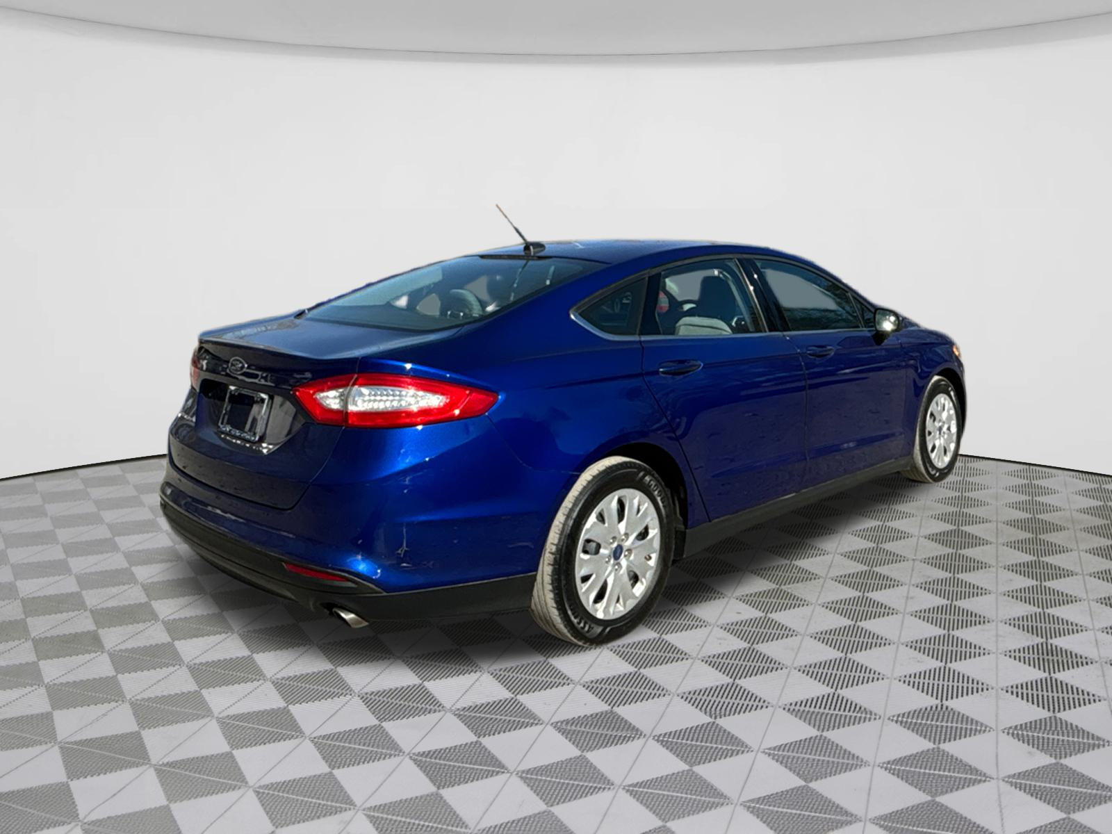 2014 Ford Fusion S 7