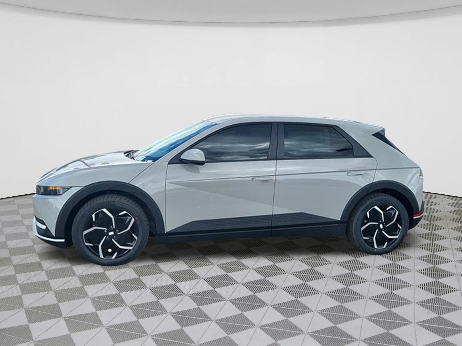 2024 Hyundai IONIQ 5 SEL 8