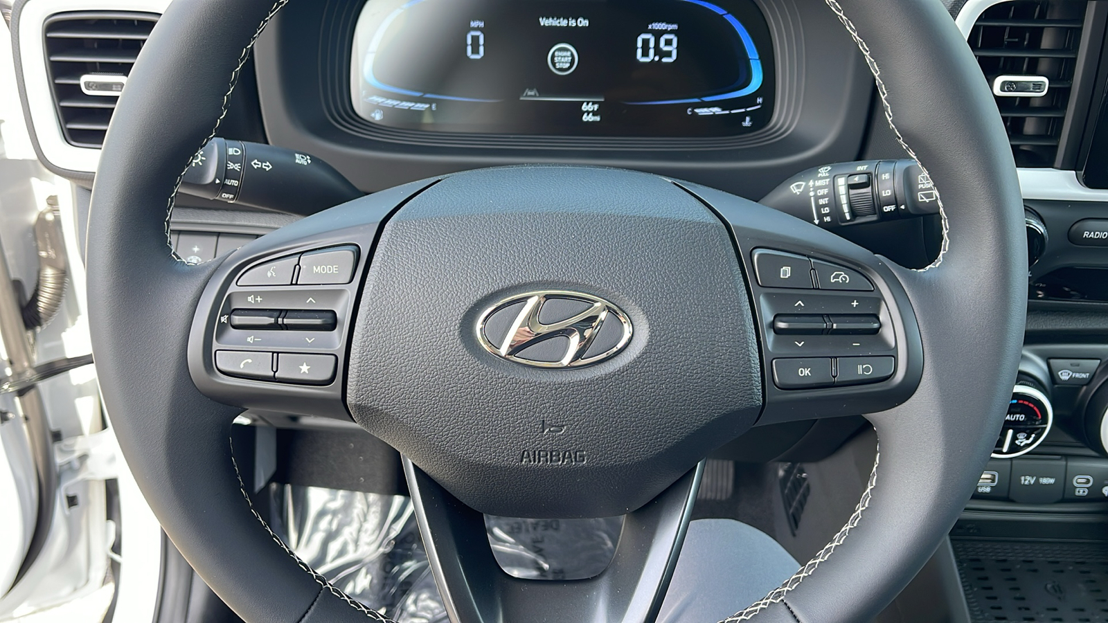 2024 Hyundai Venue Limited 18