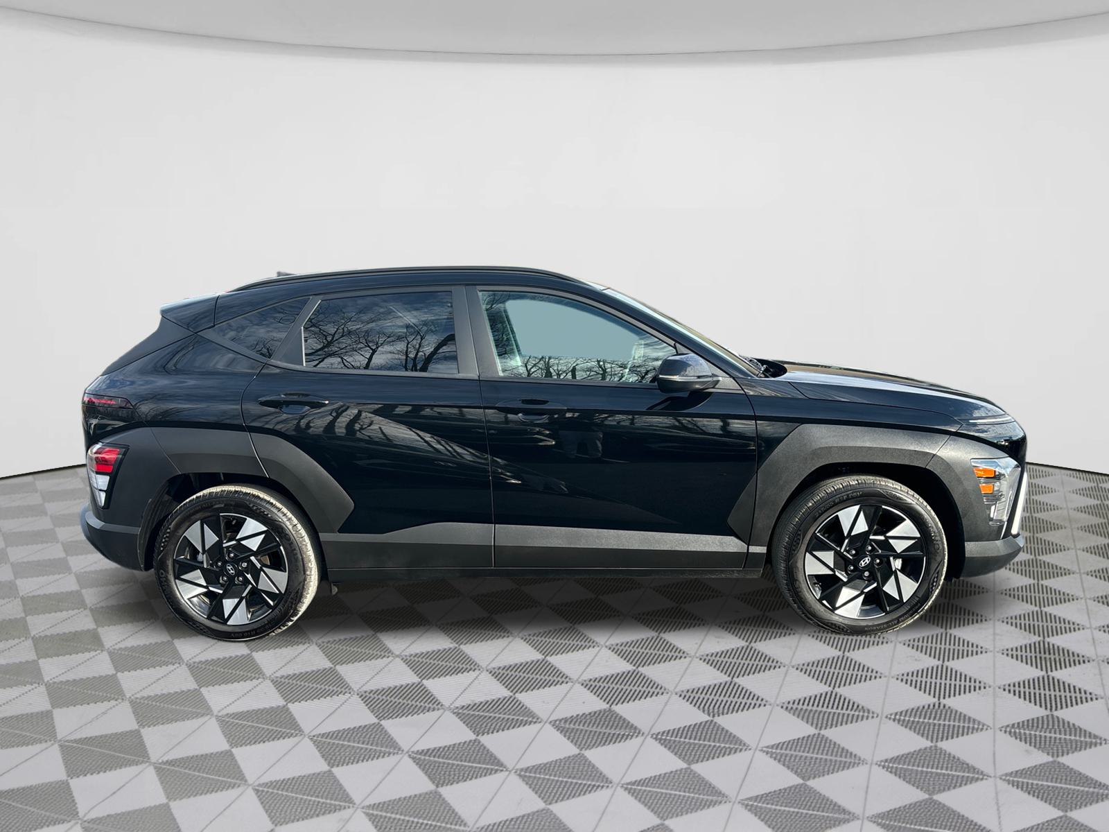 2024 Hyundai Kona SEL 8