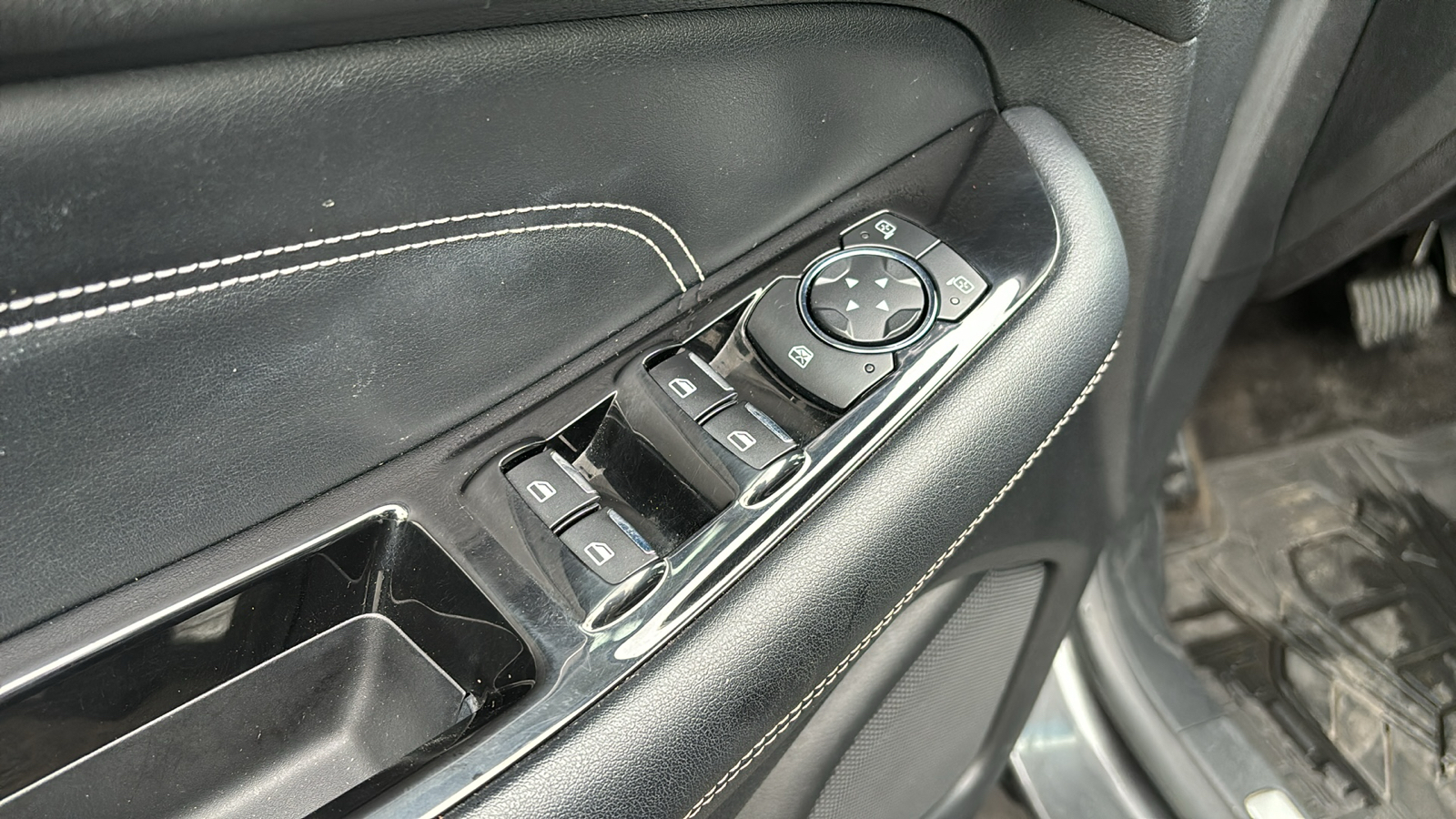 2015 Ford Edge Titanium 19