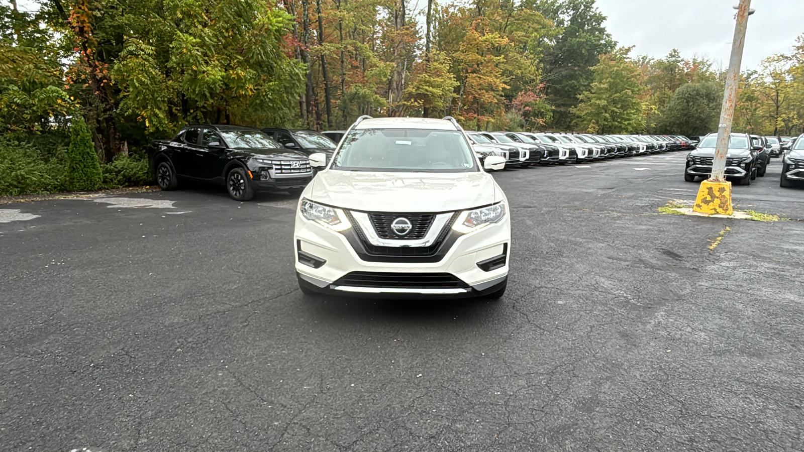 2018 Nissan Rogue SV 2