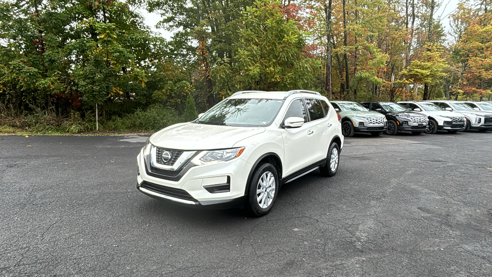 2018 Nissan Rogue SV 3