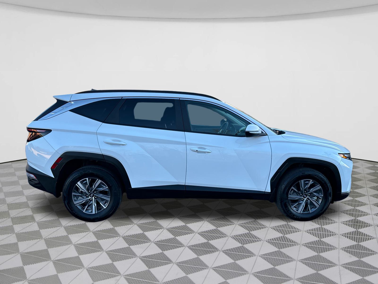 2022 Hyundai TUCSON Hybrid  8