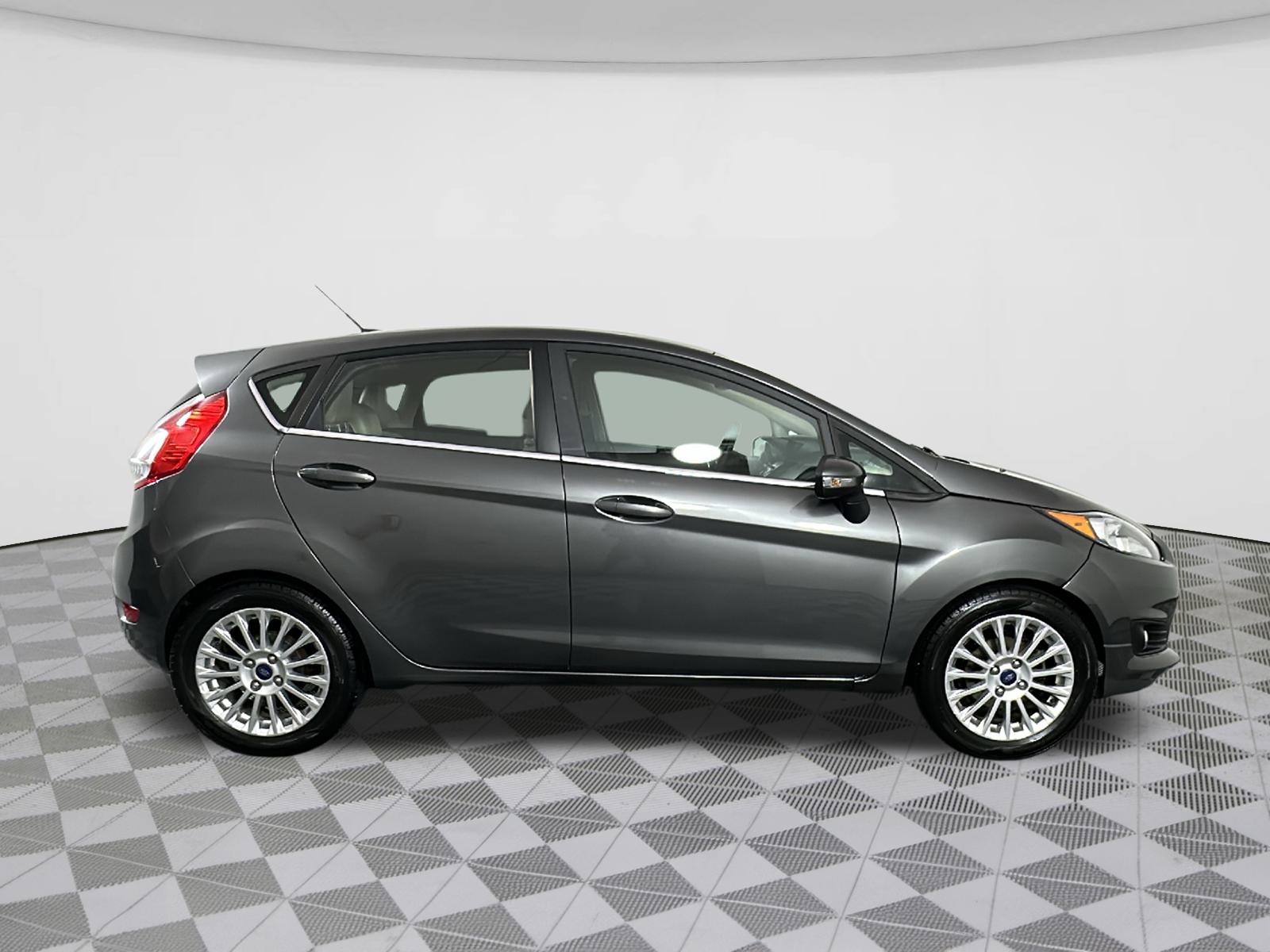 2015 Ford Fiesta Titanium 8