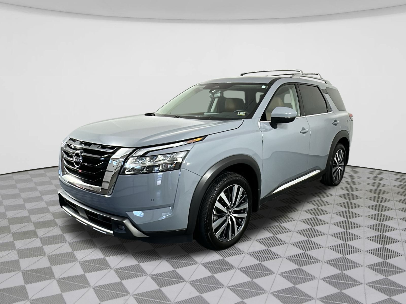 2022 Nissan Pathfinder Platinum 3