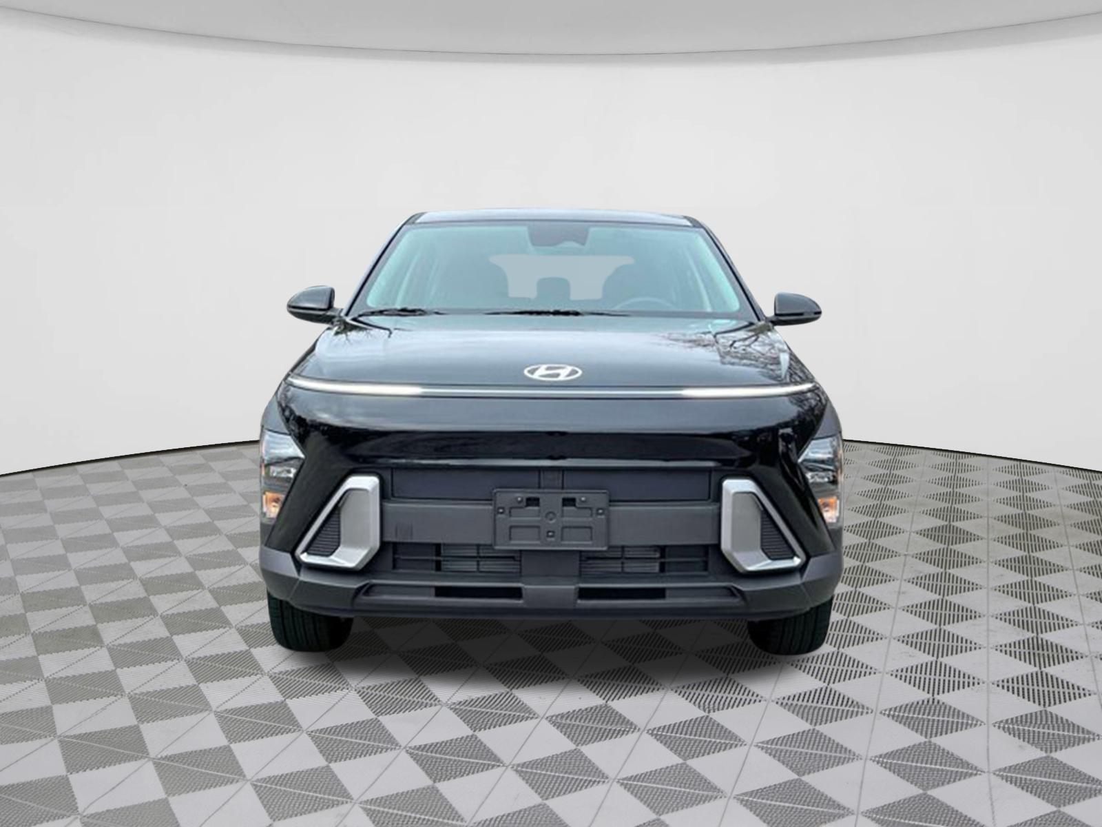 2025 Hyundai Kona SE 2