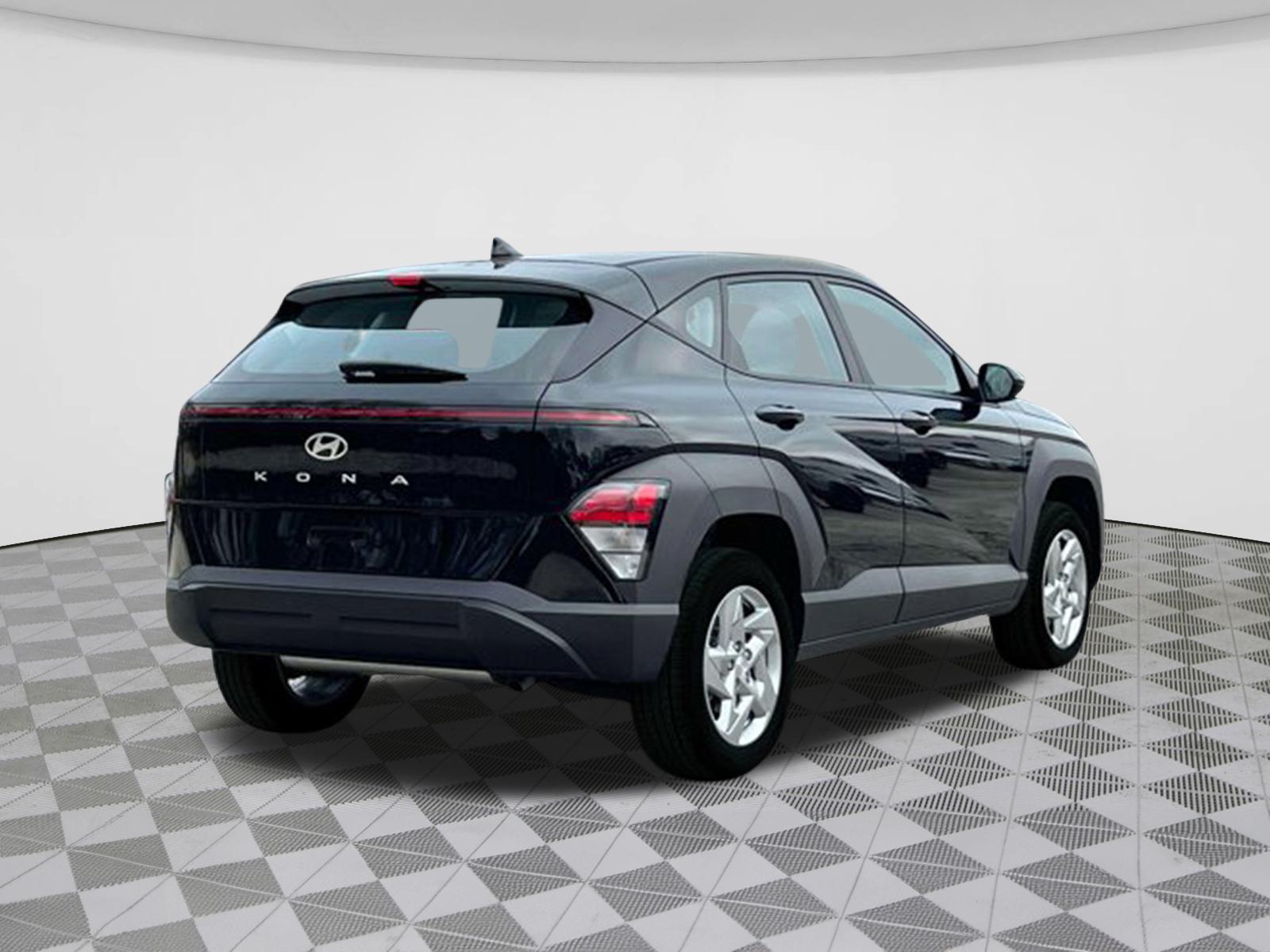 2025 Hyundai Kona SE 7