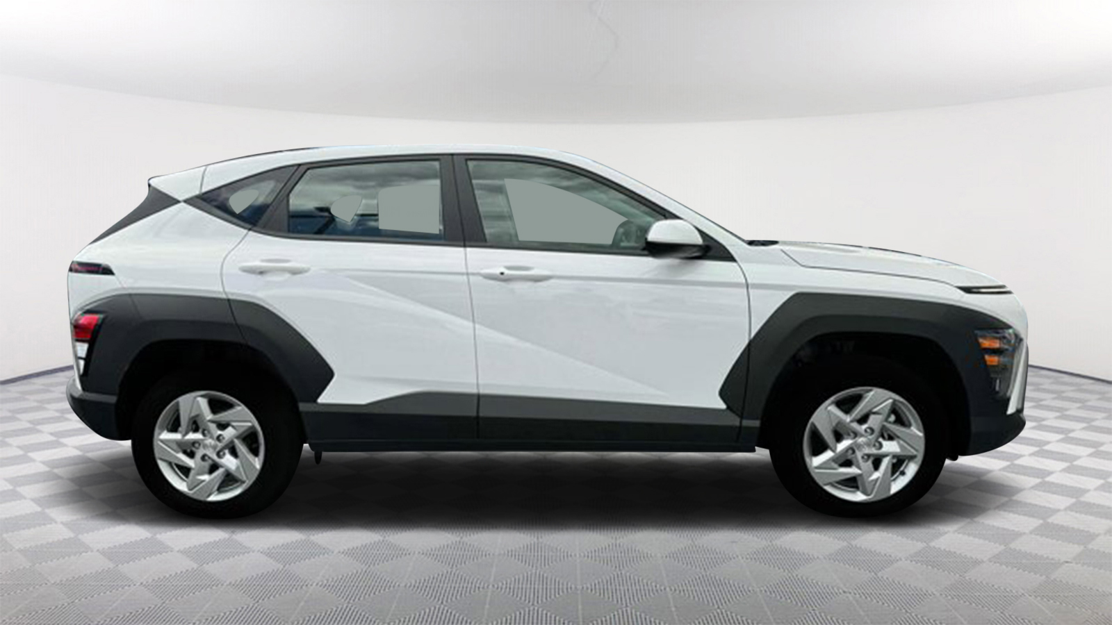 2025 Hyundai Kona SE 8