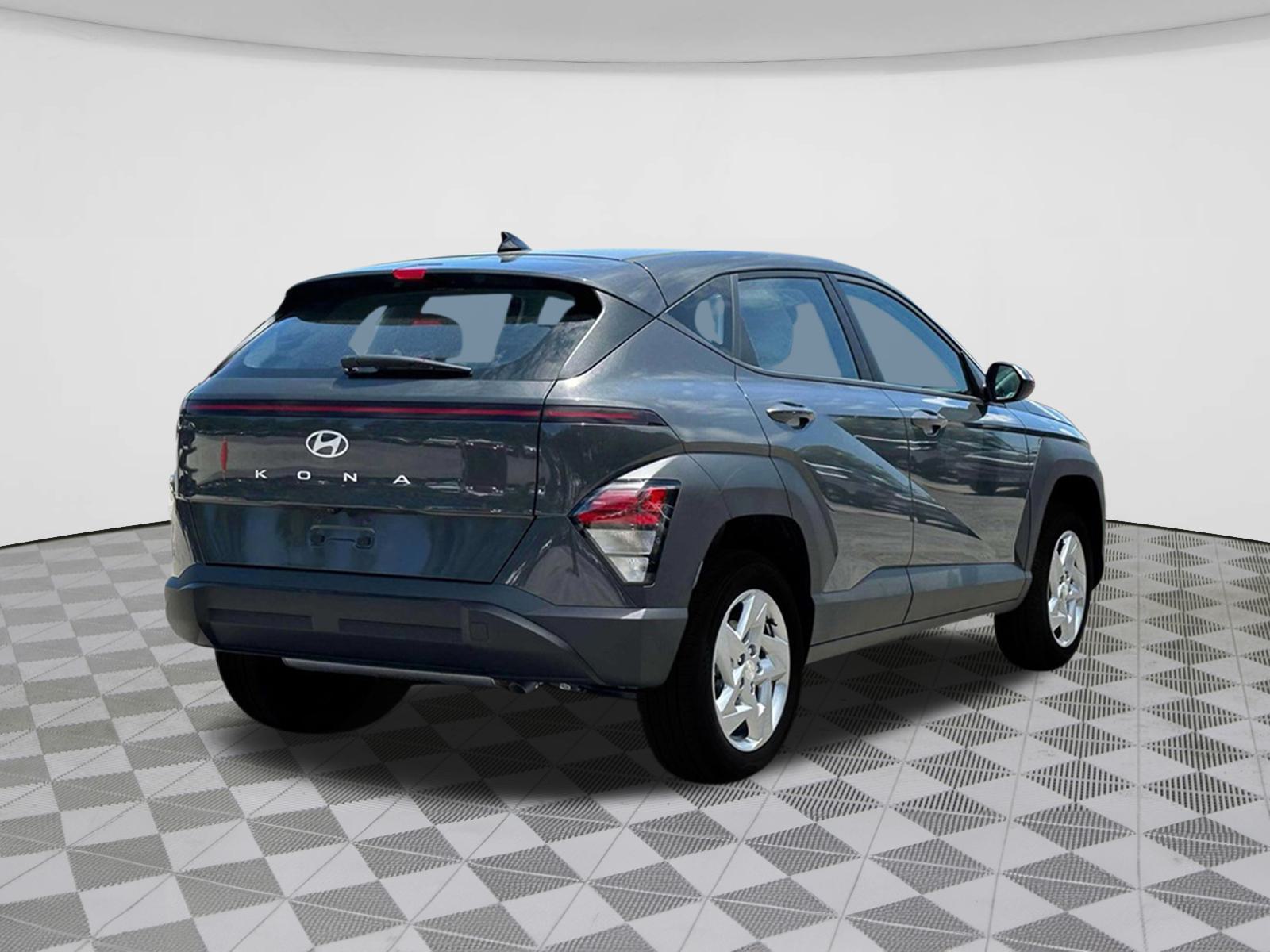 2025 Hyundai Kona SE 7