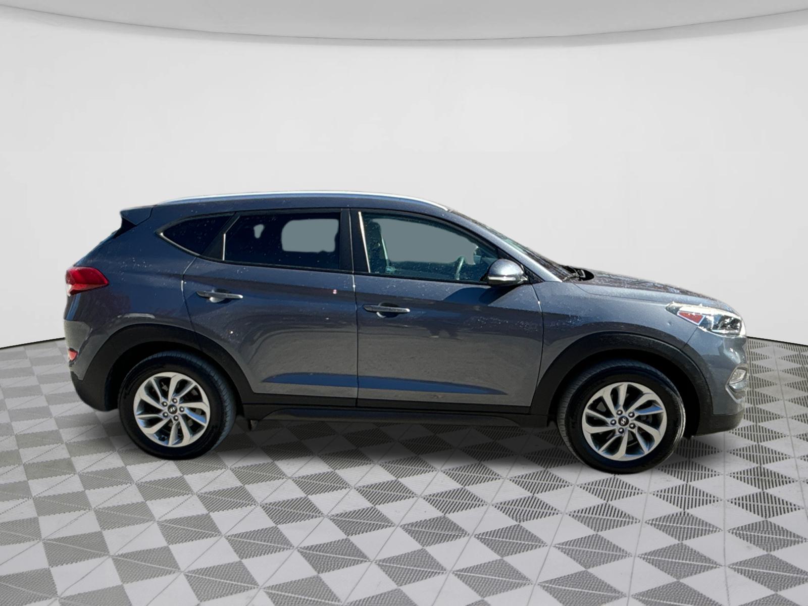 2016 Hyundai Tucson Eco 8