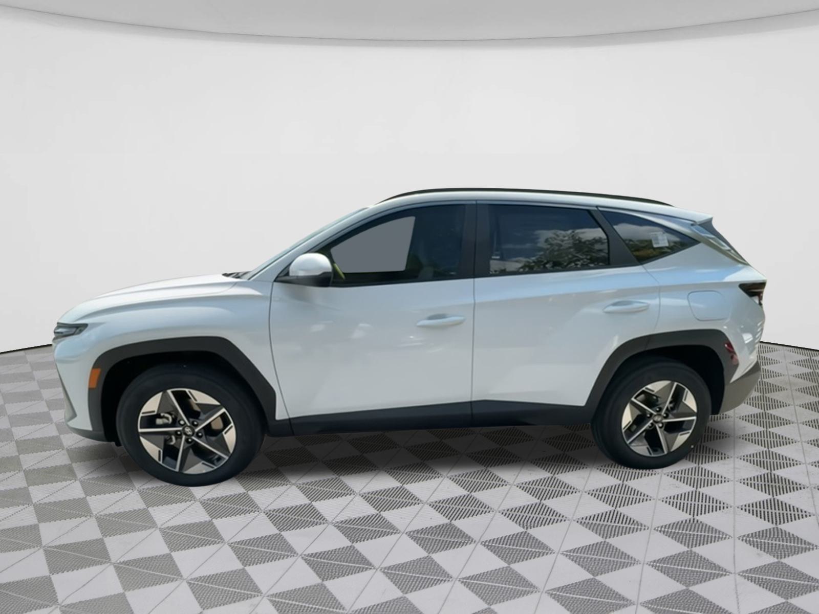 2025 Hyundai Tucson SEL 4