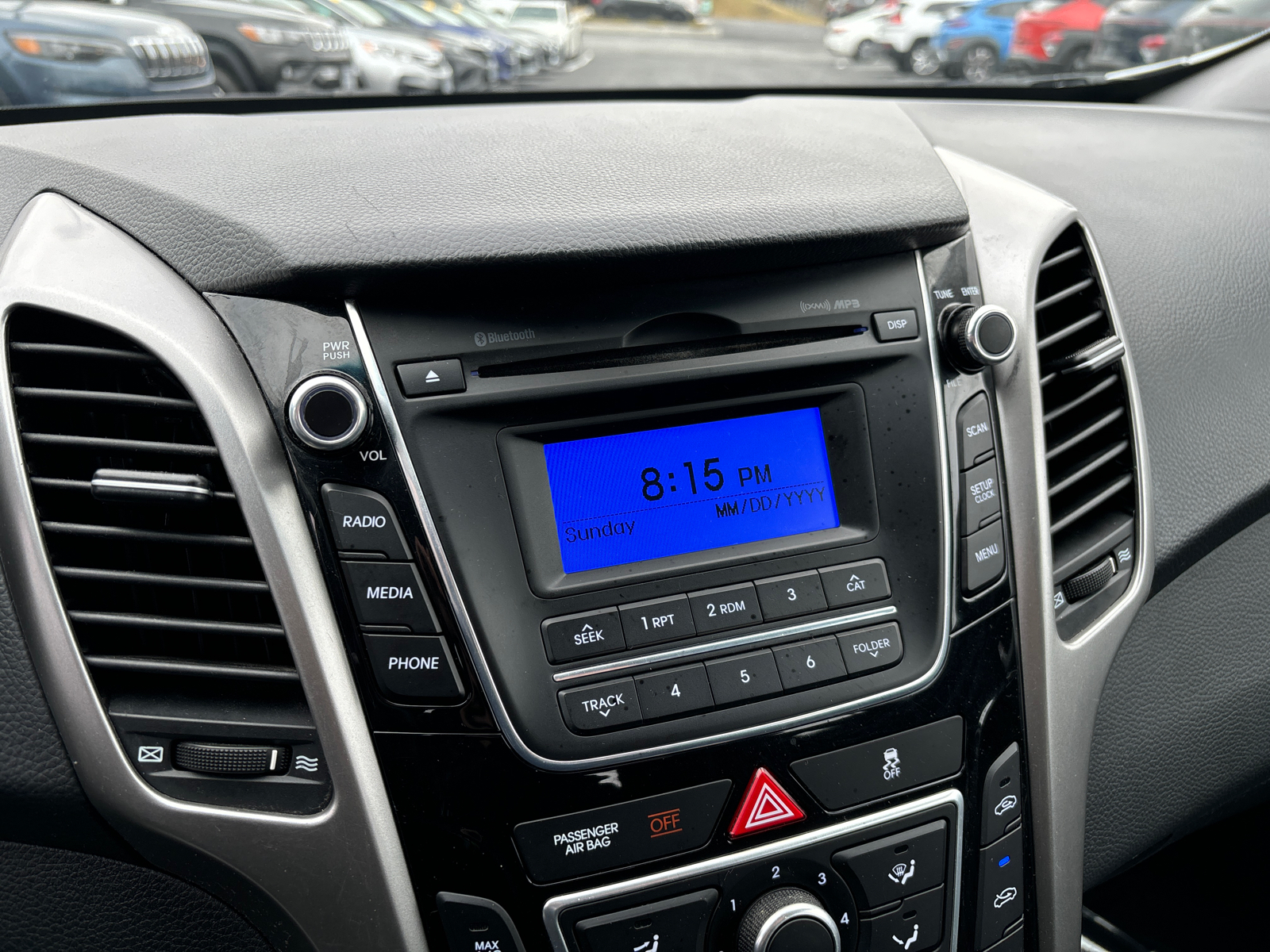 2017 Hyundai Elantra GT Base 27